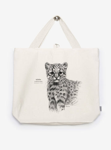 bolso XL reutilizable diseño güiña Chile
bolso compras fauna flora chilena alternativa plástico
regalo bolso XL güiña Chile
bolso XL tela ilustración güiña Chile
bolso compras ecológico fauna Chile