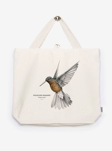 bolso XL reutilizable diseño picaflor gigante Chile
bolso compras fauna flora chilena alternativa plástico
regalo bolso XL picaflor gigante Chile
bolso XL tela ilustración picaflor gigante Chile
bolso compras ecológico fauna Chile