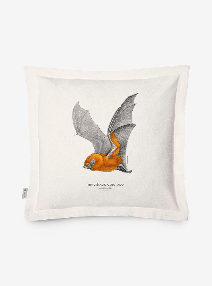 funda cojín diseño murciélago colorado Chile algodón
decoración hogar con murciélago nativo Chile
funda cojín algodón 50x50 murciélago colorado Chile
regalo decoración hogar murciélago colorado Chile
funda cojín fauna nocturna polinizadora Chile hogar