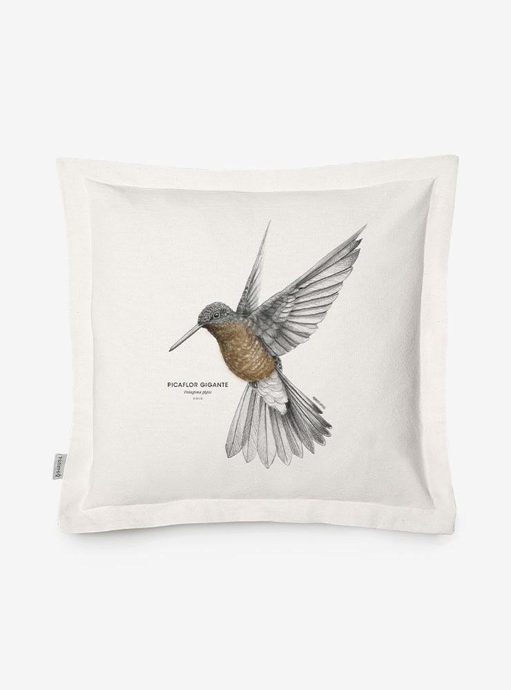 funda cojín diseño picaflor gigante Chile algodón
decoración hogar con colibrí más grande del mundo Chile
funda cojín algodón 50x50 picaflor gigante Chile
regalo decoración hogar picaflor gigante fauna Chile
funda cojín fauna cordillera Chile hogar