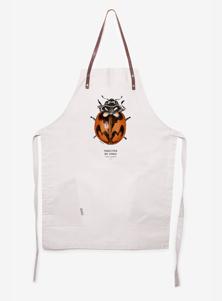 delantal algodón diseño adalia angulifera chinita Chile
delantal tirantes cuero insecto nativo bosque Chile
regalo delantal chinita insecto nativo Chile
delantal cocina insectos nativos Chile
delantal algodón cuero chinita endémica Chile