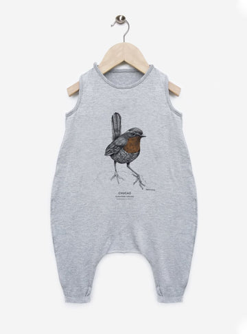 enterito bebé diseño chucao Chile algodón modal
ropa bebé con ave emblemática bosque valdiviano Chile
enterito unisex bebé ave endémica sur Chile
regalo bebé recién nacido chucao Chile
ropa bebé conservación bosque templado Chile