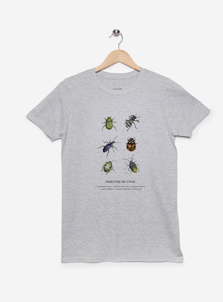 polera manga corta diseño insectos nativos bosque Chile
ropa con escarabajos nativos Chile verano
polera algodón unisex chinita peorro Chile manga corta
regalo con insectos nativos bosque chileno
ropa fauna invertebrada bosque sur Chile verano