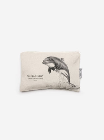 estuche diseño delfín chileno Chile
estuche escolar fauna flora chilena
regalo vuelta a clases estuche delfín chileno Chile
estuche ilustración delfín chileno Chile sustentable
estuche fauna flora nativa Chile niños