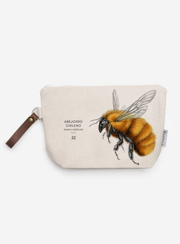 neceser diseño abejorro chileno Chile
regalo neceser fauna flora chilena
necesar abejorro chileno accesorio sustentable Chile
regalo Día de la Madre neceser abejorro chileno Chile
necesar ilustración abejorro chileno fauna Chile