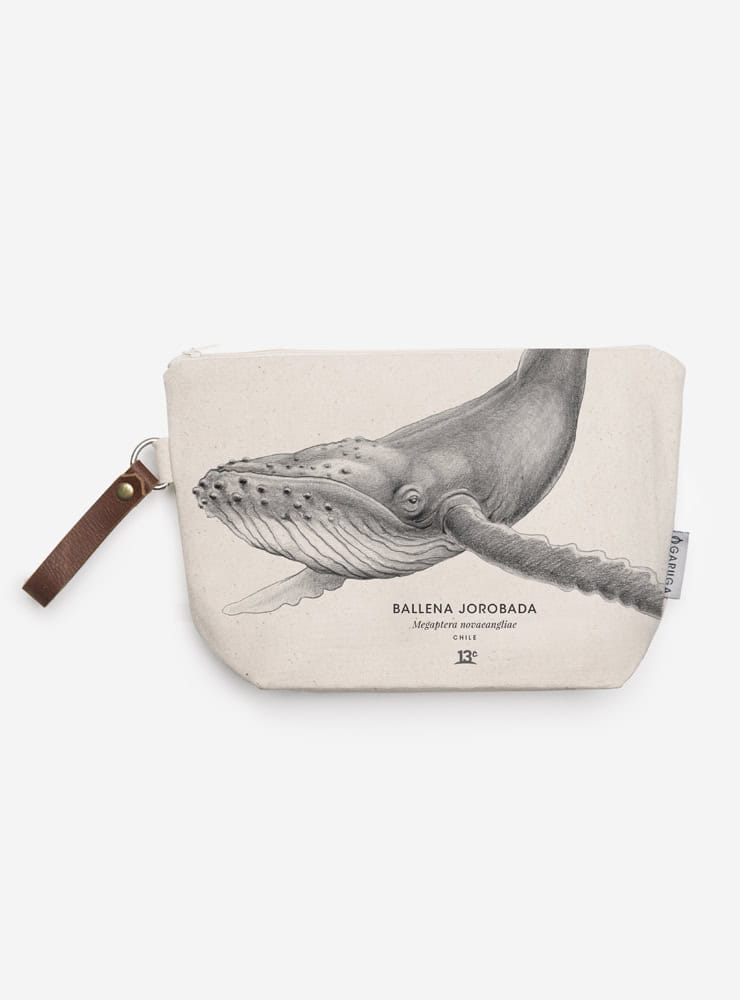 neceser diseño ballena jorobada Chile
regalo neceser fauna flora chilena
necesar ballena jorobada accesorio sustentable Chile
regalo Día de la Madre neceser ballena jorobada Chile
necesar ilustración ballena jorobada fauna Chile