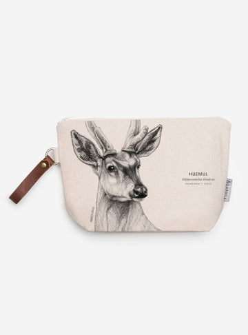neceser diseño huemul Chile
regalo neceser fauna flora chilena
necesar huemul accesorio sustentable Chile
regalo Día de la Madre neceser huemul Chile
necesar ilustración huemul fauna Chile