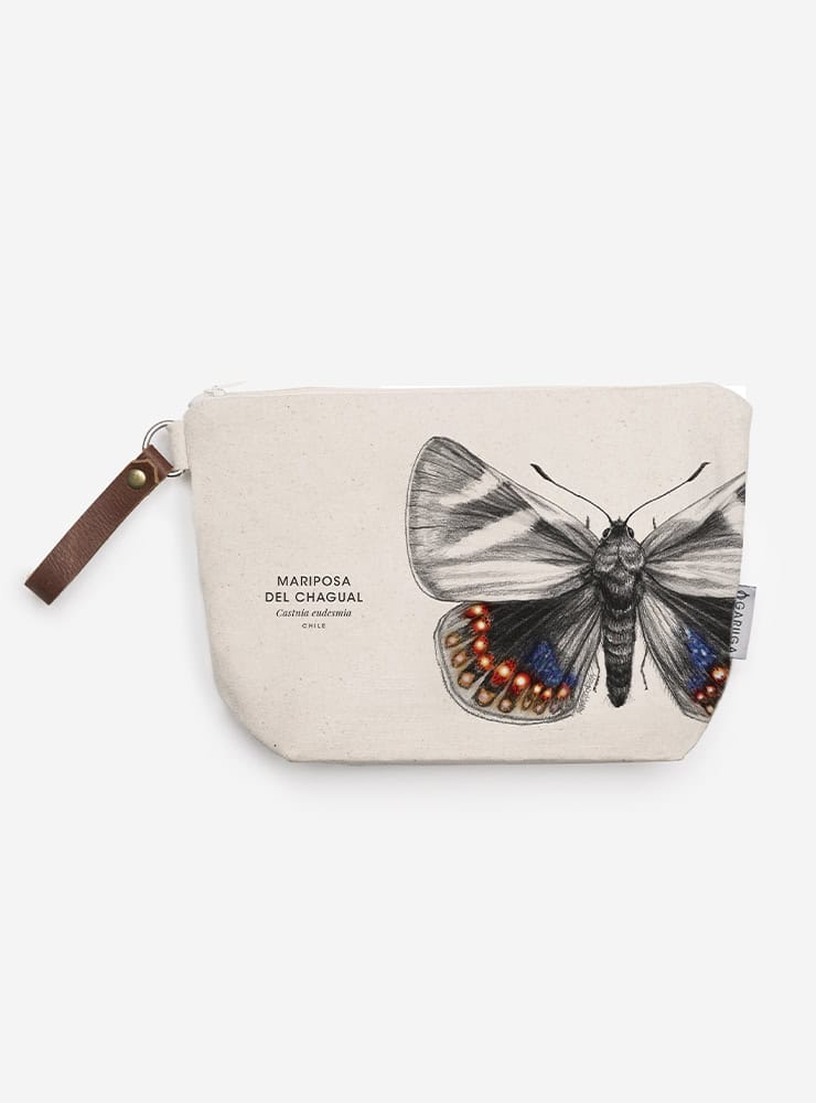 neceser diseño mariposa del chagual Chile
regalo neceser fauna flora chilena
necesar mariposa del chagual accesorio sustentable Chile
regalo Día de la Madre neceser mariposa del chagual Chile
necesar ilustración mariposa del chagual fauna Chile