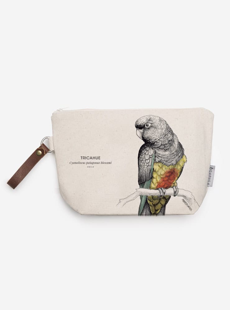 neceser diseño tricahue Chile
regalo neceser fauna flora chilena
necesar tricahue accesorio sustentable Chile
regalo Día de la Madre neceser tricahue Chile
necesar ilustración tricahue fauna Chile