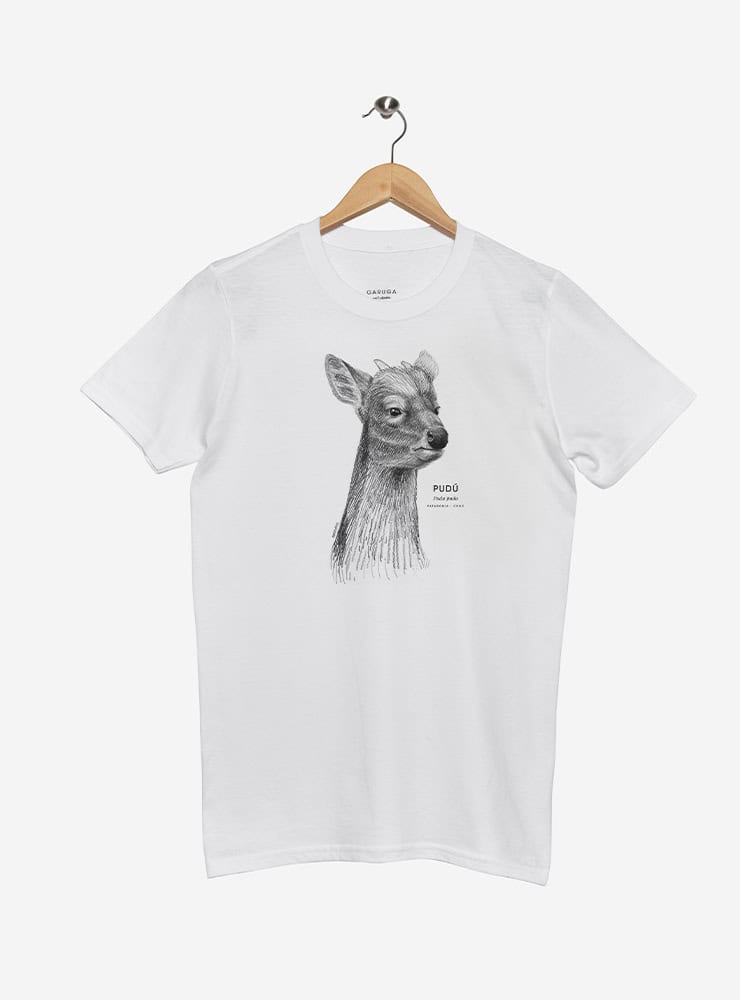 polera manga corta diseño pudú adulto Chile
ropa con ciervo más pequeño del mundo adulto Chile
polera algodón unisex pudú adulto bosque sur Chile
regalo conservación pudú adulto Chile manga corta
ropa fauna vulnerable bosque templado Chile pudú