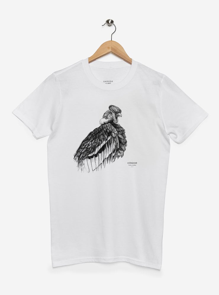 polera manga corta diseño cóndor andino Chile
ropa con ave más grande del mundo posada Chile
polera algodón unisex cóndor de los Andes Chile
regalo con cóndor símbolo nacional Chile
ropa conservación cóndor Chile manga corta