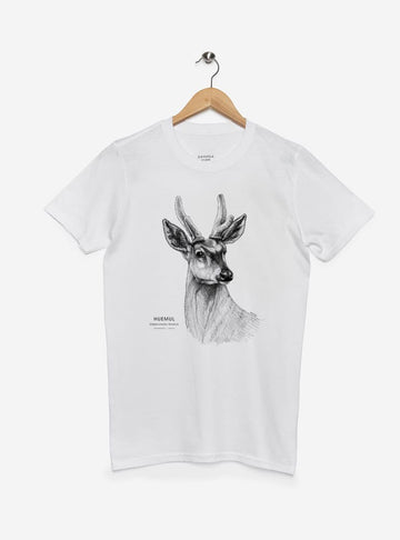 polera manga corta diseño huemul Chile
ropa con ciervo nacional Chile en peligro extinción
polera algodón unisex huemul patagónico Chile
regalo conservación huemul Chile manga corta
ropa fauna en peligro extinción Chile manga corta
