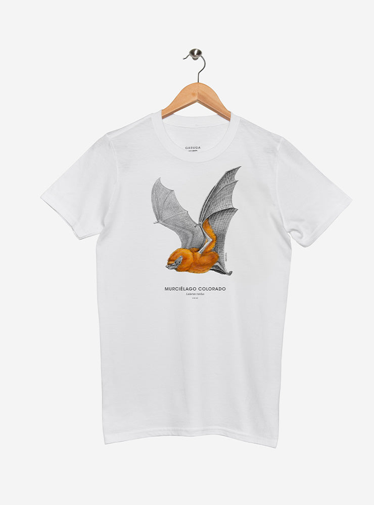 polera con diseño murciélago colorado Chile
ropa con mamífero volador nativo Chile
polera algodón manga corta fauna nocturna Chile
regalo conservación murciélago colorado
ropa polinizador nocturno Chile algodón