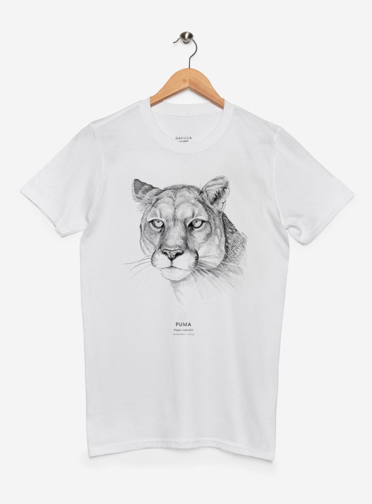 polera manga corta diseño puma Chile
ropa con gran felino nativo Chile manga corta
polera algodón unisex puma patagónico Chile
regalo conservación puma Chile
ropa fauna andina patagónica Chile